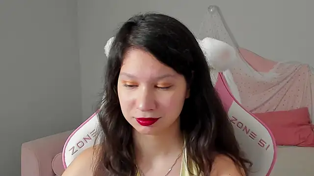 SaraDenars online show from November 24, 2025, 6:24 am