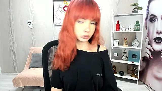 OlyviaBella online show from November 10, 2025, 1:16 pm