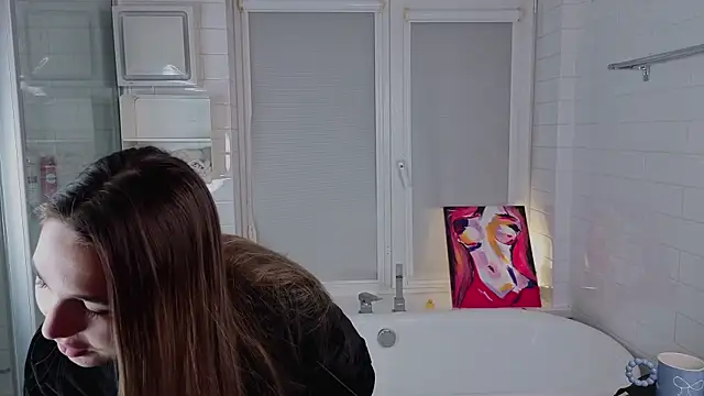 Snapshot of LeenaPuita chatting on February 27, 2026, 5:24 pm LeenaPuita online show from February 27, 2026, 5:24 pm