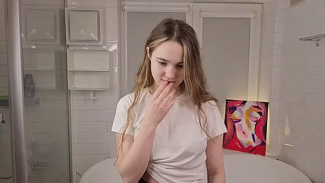 Snapshot of LeenaPuita chatting on February 1, 2026, 5:22 pm LeenaPuita online show from February 1, 2026, 5:22 pm