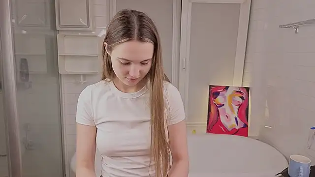 Snapshot of LeenaPuita chatting on February 14, 2026, 4:29 pm LeenaPuita online show from February 14, 2026, 4:29 pm