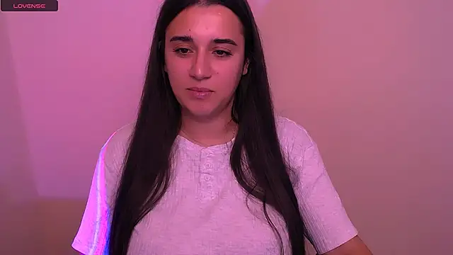 AlinaDoll  online show from November 5, 2025, 8:39 am