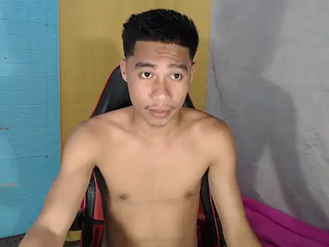 mrsexyteens online show from May 15, 2026, 10:57 am