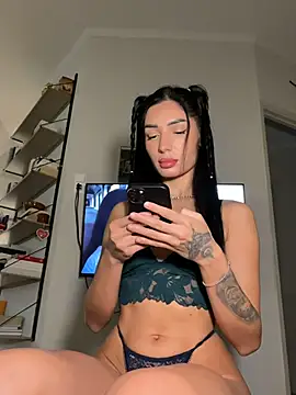 VickyM99 online show from February 13, 2026, 2:50 pm