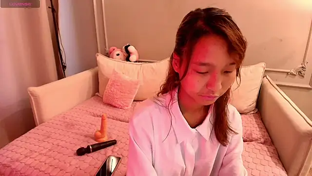 Snapshot of lihnpham chatting on March 20, 2026, 1:28 am lihnpham online show from March 20, 2026, 1:28 am