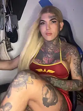 Snapshot of euscarlethotgirl chatting on November 27, 2025, 11:38 pm euscarlethotgirl online show from November 27, 2025, 11:38 pm