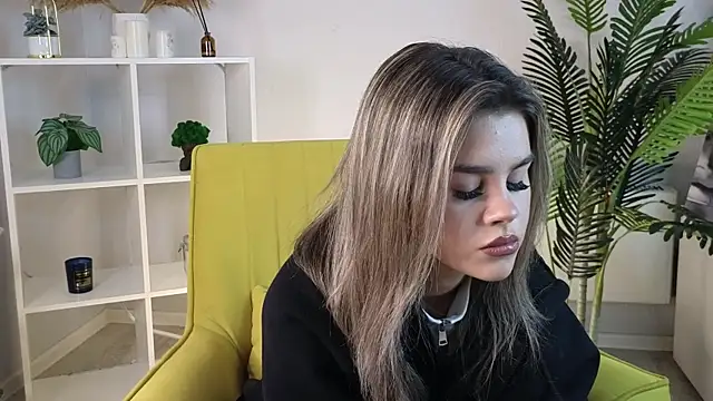 Snapshot of AmaliaProst chatting on November 4, 2025, 10:41 am AmaliaProst online show from November 4, 2025, 10:41 am