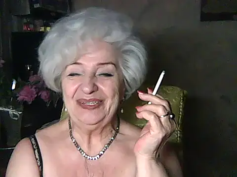 Snapshot of ValeriaKroww chatting on June 13, 2026, 5:33 pm ValeriaKroww online show from June 13, 2026, 5:33 pm
