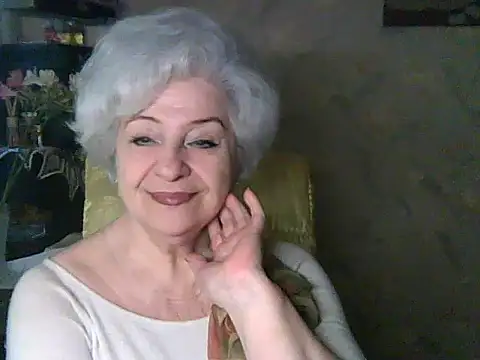 Snapshot of ValeriaKroww chatting on May 6, 2026, 5:55 am ValeriaKroww online show from May 6, 2026, 5:55 am