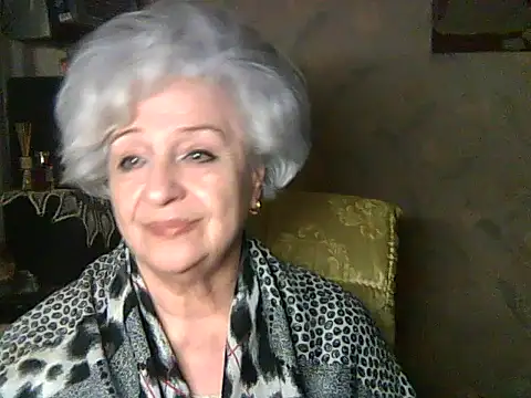 Snapshot of ValeriaKroww chatting on April 21, 2026, 6:14 pm ValeriaKroww online show from April 21, 2026, 6:14 pm