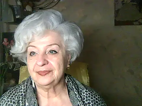 Snapshot of ValeriaKroww chatting on April 24, 2026, 4:36 am ValeriaKroww online show from April 24, 2026, 4:36 am