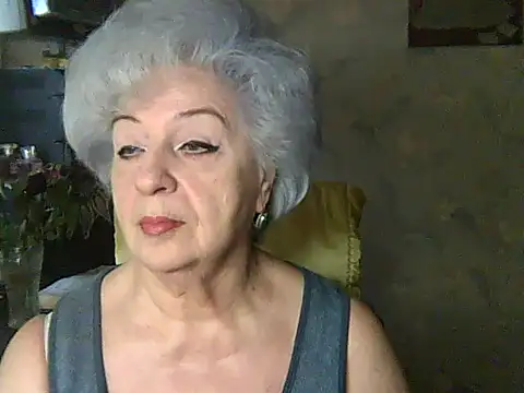 Snapshot of ValeriaKroww chatting on July 14, 2026, 4:06 am ValeriaKroww online show from July 14, 2026, 4:06 am