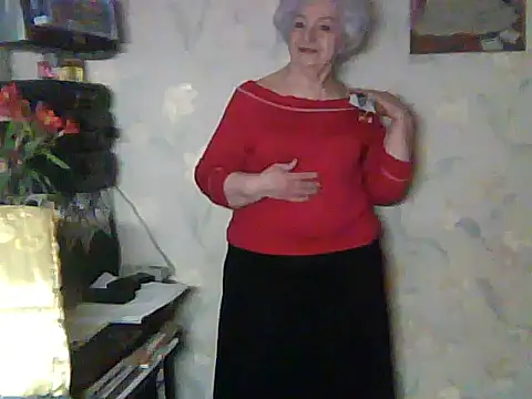 Snapshot of ValeriaKroww chatting on May 3, 2026, 5:05 pm ValeriaKroww online show from May 3, 2026, 5:05 pm