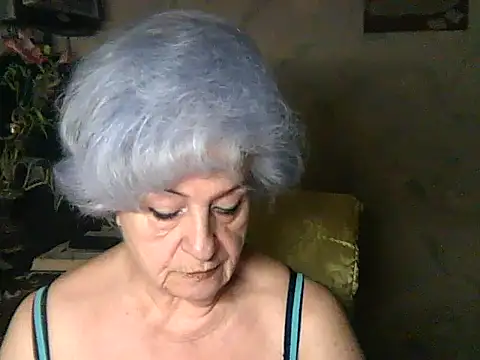 Snapshot of ValeriaKroww chatting on July 2, 2026, 6:14 pm ValeriaKroww online show from July 2, 2026, 6:14 pm