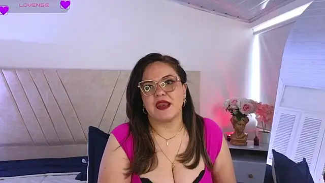 NatashaBlade  online show from November 14, 2025, 1:59 pm