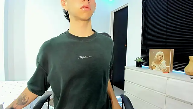  rhys jagger online show from November 13, 2025, 10:08 am