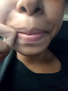 Morenaizzy online show from November 6, 2025, 2:43 pm