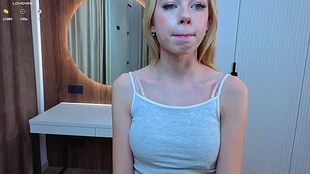 DorisCandelario online show from November 29, 2025, 3:12 pm