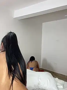 Snapshot of LiaAcosta chatting on November 4, 2025, 4:49 am LiaAcosta online show from November 4, 2025, 4:49 am