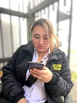 Isabel Noir online show from January 18, 2026, 3:26 pm