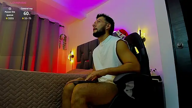 Snapshot of noah_corvelle chatting on December 18, 2025, 12:42 pm noah corvelle online show from December 18, 2025, 12:42 pm