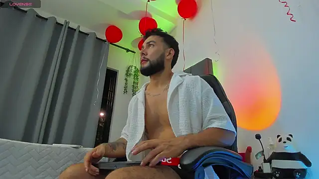 Snapshot of noah_corvelle chatting on February 27, 2026, 1:17 am noah corvelle online show from February 27, 2026, 1:17 am