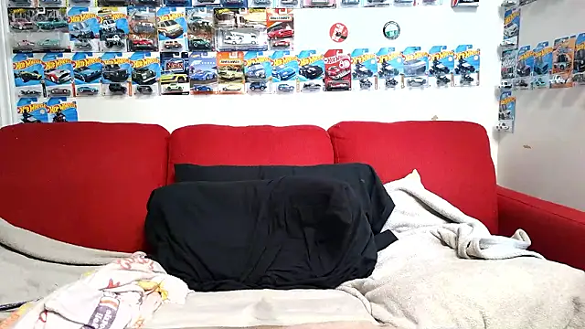 Snapshot of FreakyDreama chatting on January 18, 2026, 6:00 pm FreakyDreama online show from January 18, 2026, 6:00 pm