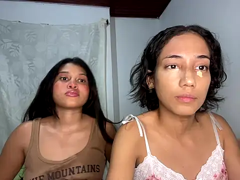 Alana lovely online show from November 4, 2025, 2:26 am