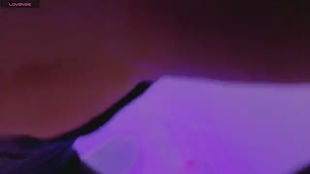 Snapshot of Hanako_Rey chatting on February 15, 2026, 1:32 pm Hanako Rey online show from February 15, 2026, 1:32 pm