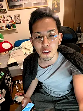 ippei0001 online show from November 10, 2025, 2:11 pm