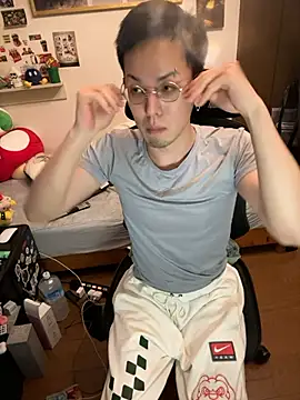 ippei0001 online show from November 8, 2025, 4:54 pm