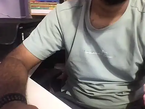 KingCobra 07 online show from June 6, 2026, 3:01 am