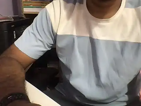 KingCobra 07 online show from June 12, 2026, 2:53 am