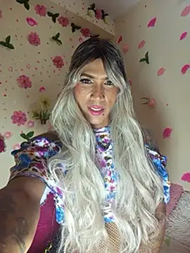 Sthefy luna131 online show from November 17, 2025, 1:37 pm