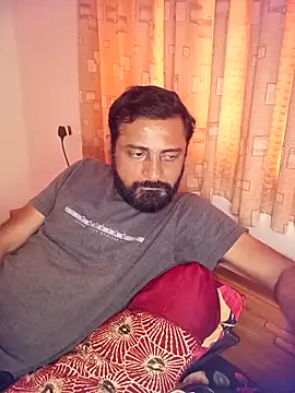 RubyEntity online show from November 27, 2025, 11:10 am