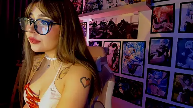 Snapshot of LilithMyers chatting on November 8, 2025, 8:40 am LilithMyers online show from November 8, 2025, 8:40 am