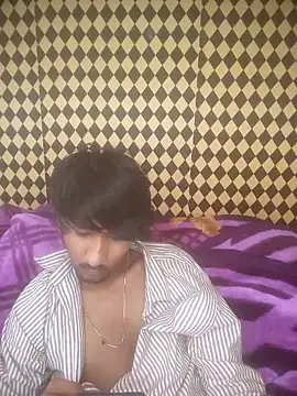 Snapshot of Freakingromance chatting on March 17, 2026, 8:28 am Freakingromance online show from March 17, 2026, 8:28 am