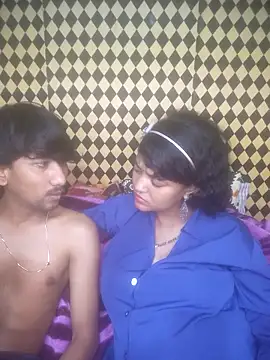 Snapshot of Freakingromance chatting on March 27, 2026, 8:32 pm Freakingromance online show from March 27, 2026, 8:32 pm