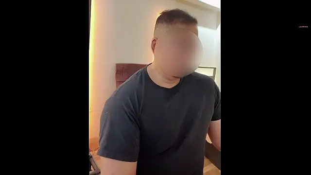 Snapshot of kentojp chatting on November 18, 2025, 8:17 am kentojp online show from November 18, 2025, 8:17 am