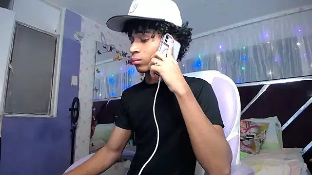 Santy bigcock 01 online show from June 4, 2026, 3:49 pm
