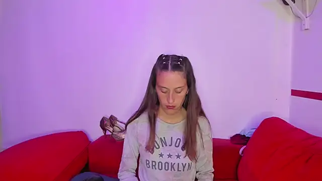 Snapshot of mia_luna_ed chatting on November 14, 2025, 4:10 pm mia luna ed online show from November 14, 2025, 4:10 pm