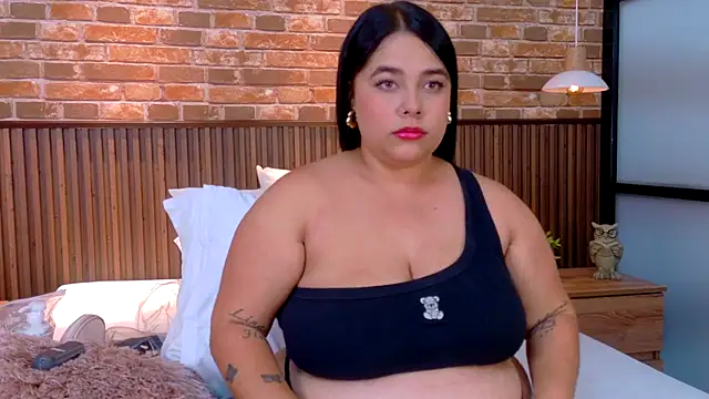 CameronJonnes online show from November 19, 2025, 7:14 pm