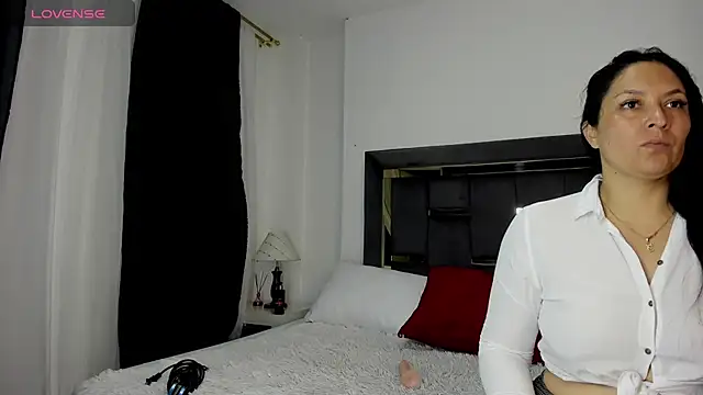 Snapshot of CatleyaSmith chatting on January 16, 2026, 12:09 pm CatleyaSmith online show from January 16, 2026, 12:09 pm