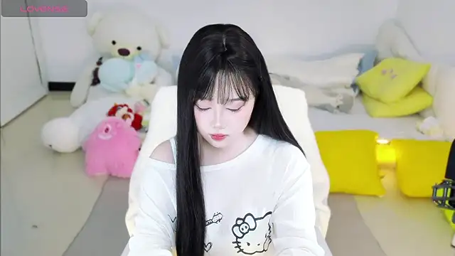 Snapshot of Nina37 chatting on January 19, 2026, 8:51 am Nina37 online show from January 19, 2026, 8:51 am