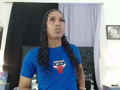 Snapshot of MiaCoock chatting on November 7, 2025, 12:53 pm MiaCoock online show from November 7, 2025, 12:53 pm