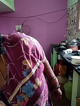 Snapshot of savithasree chatting on November 25, 2025, 7:19 am savithasree online show from November 25, 2025, 7:19 am