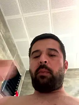 NiktirGit31 online show from January 14, 2026, 1:37 pm