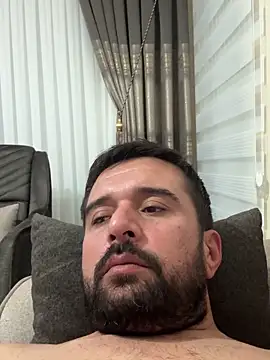 NiktirGit31 online show from November 30, 2025, 3:46 pm