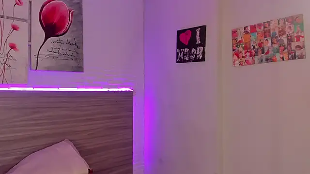 Snapshot of Taylor_walton chatting on February 25, 2026, 12:27 pm Taylor walton online show from February 25, 2026, 12:27 pm