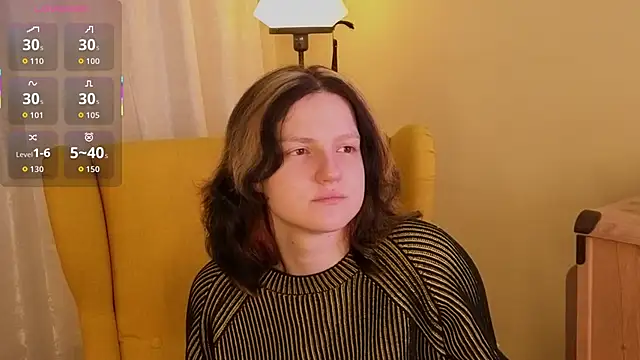 LatinaHuguenin online show from February 19, 2026, 6:49 pm